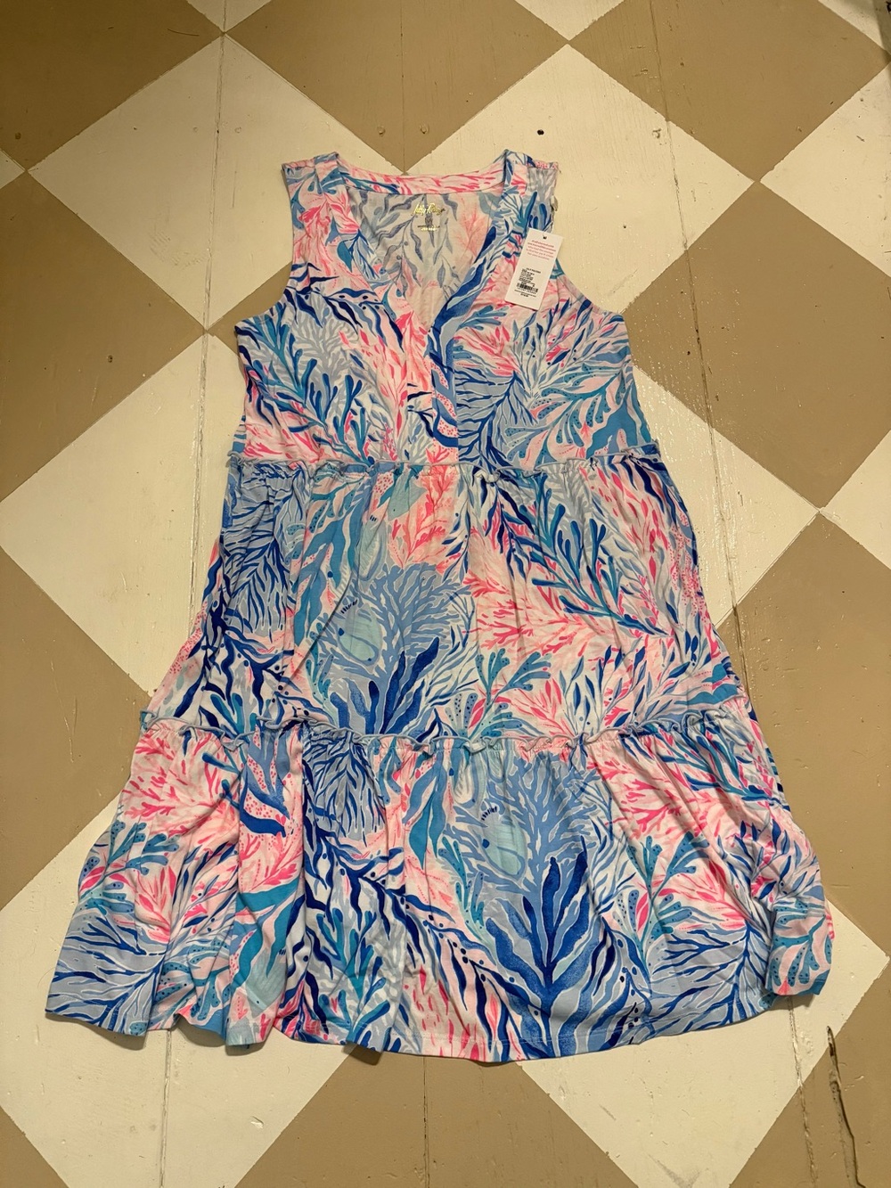 Lilly Pulitzer V Neck dress Kaleidoscope Coral NWT